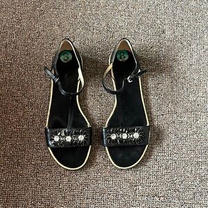 NINEWEST leather sandals with floral design